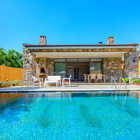 Goekkusagi - 3 Bedroom Holiday Villa In Fethiye Kayakoey * Fethiye