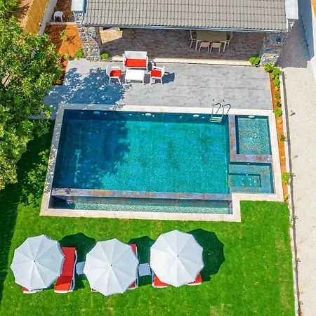 Goekkusagi - 3 Bedroom Holiday Villa In Fethiye Kayakoey *